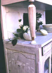 Meuble peint blanc